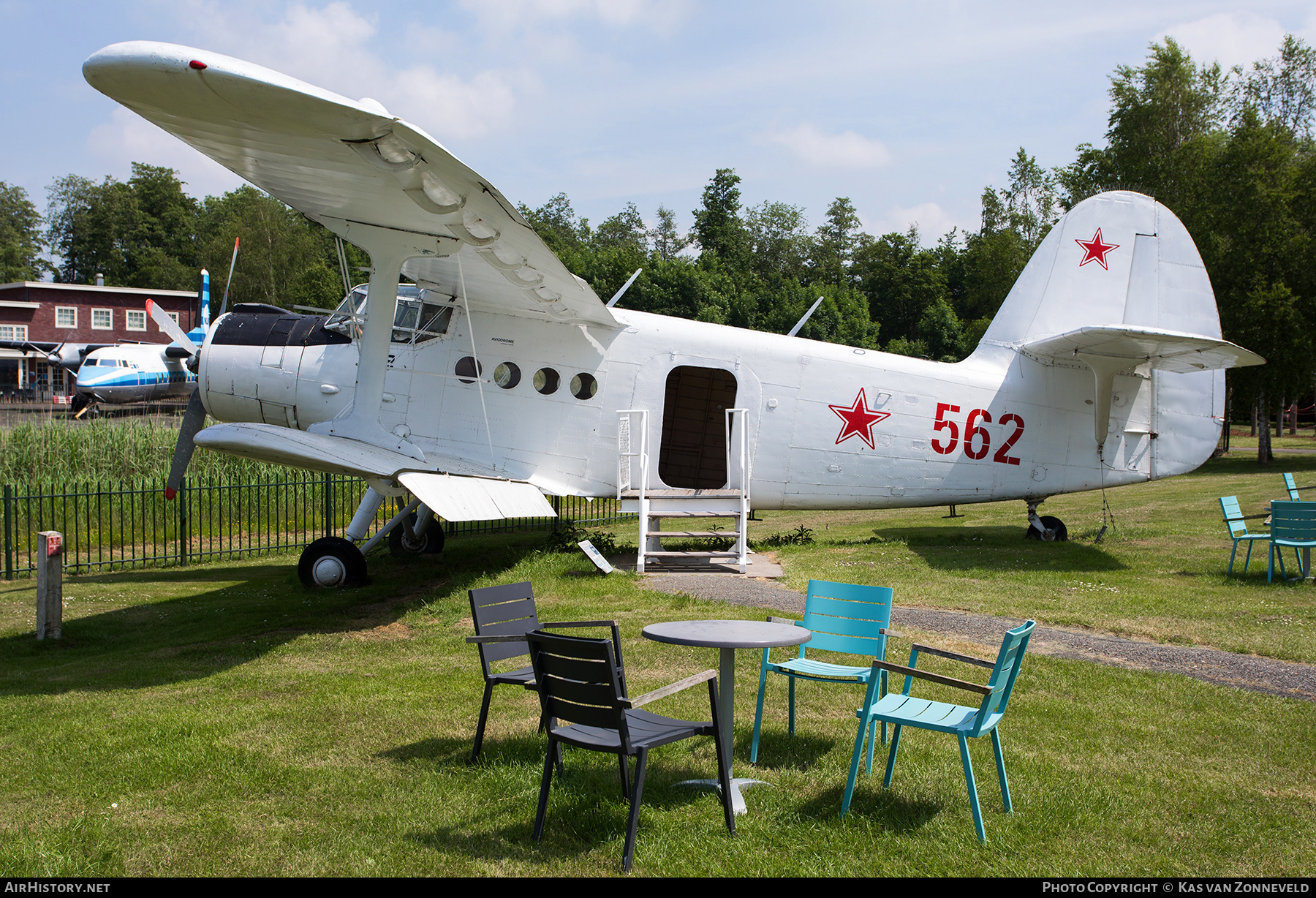 Aircraft Photo of 562 red | Antonov An-2R | Soviet Union - Air Force | AirHistory.net #368919