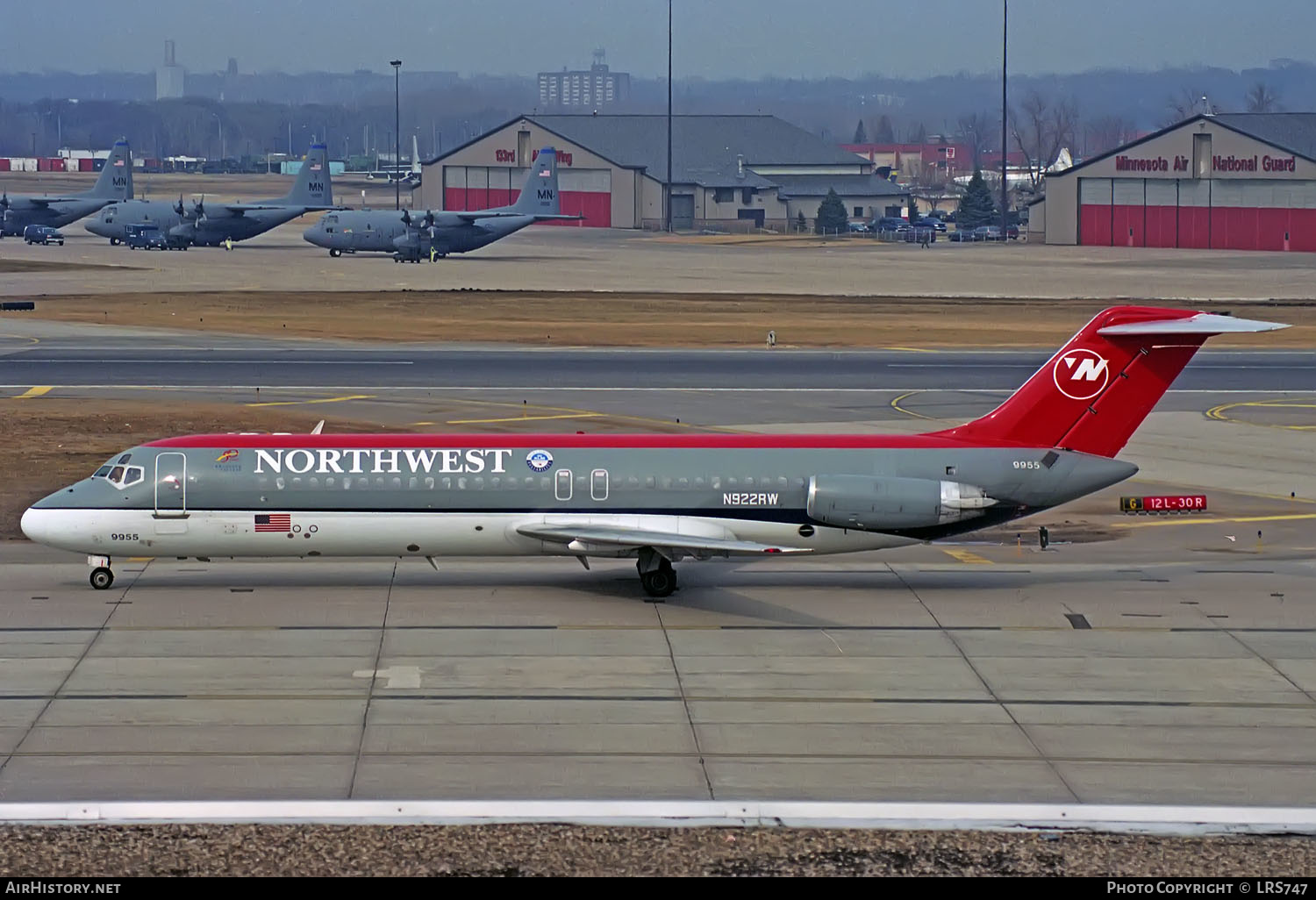 Aircraft Photo of N922RW | McDonnell Douglas DC-9-31 | Northwest Airlines | AirHistory.net #368925