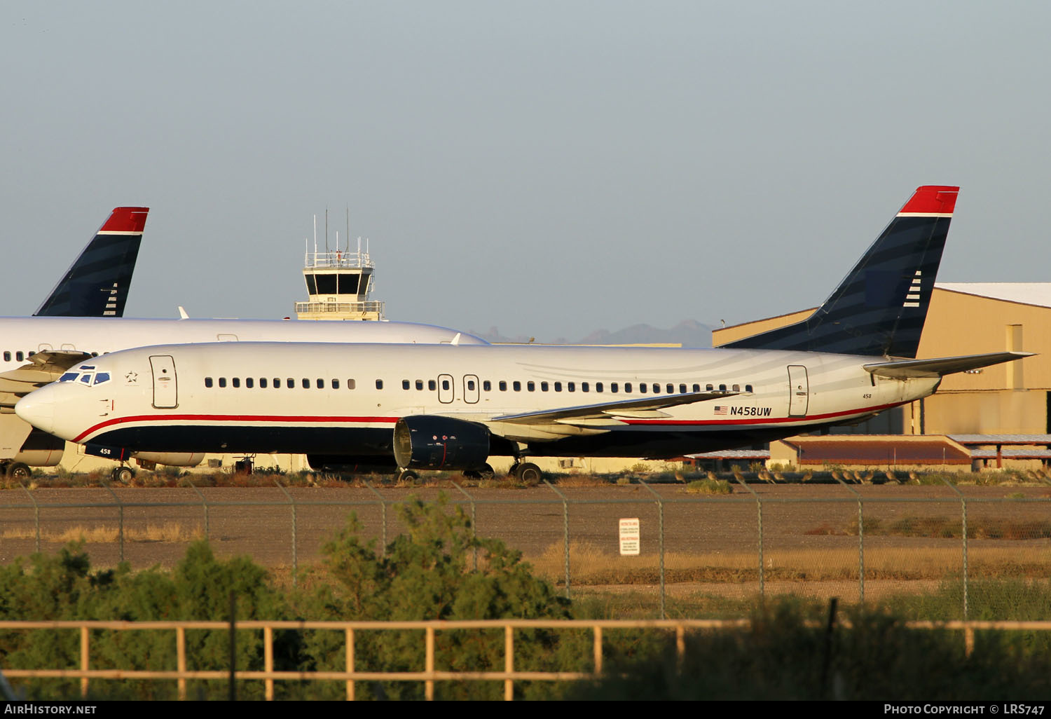 Aircraft Photo of N458UW | Boeing 737-4B7 | AirHistory.net #368961
