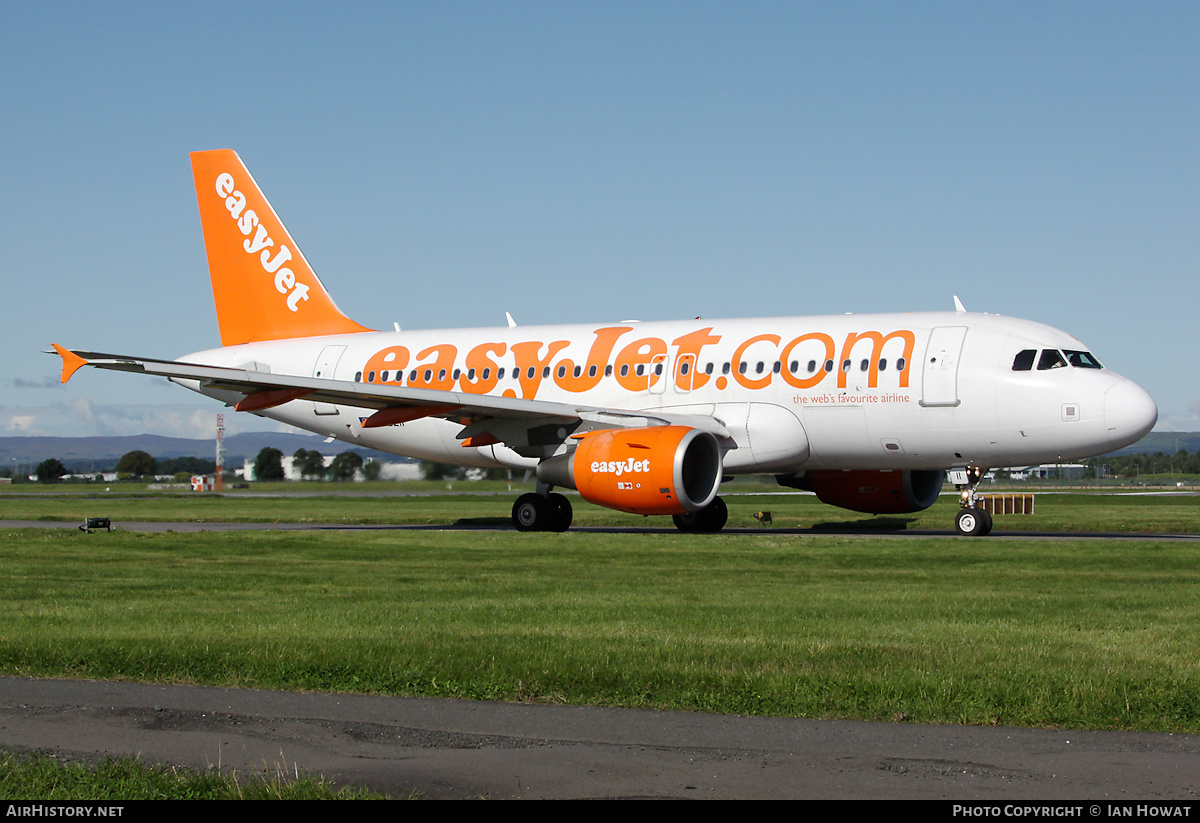 Aircraft Photo of G-EZII | Airbus A319-111 | EasyJet | AirHistory.net #368962