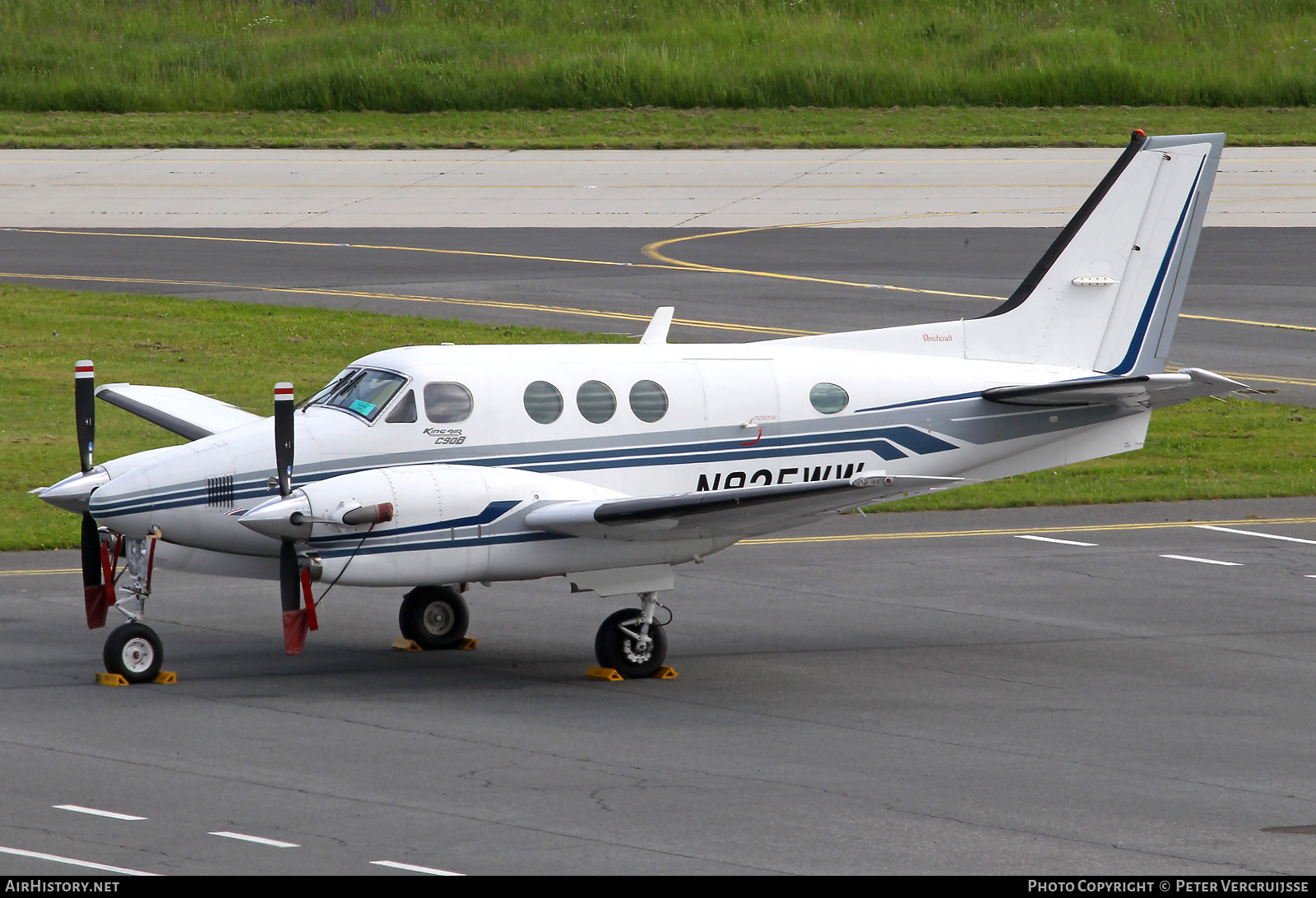 Aircraft Photo of N925WW | Beech C90B King Air | AirHistory.net #368986