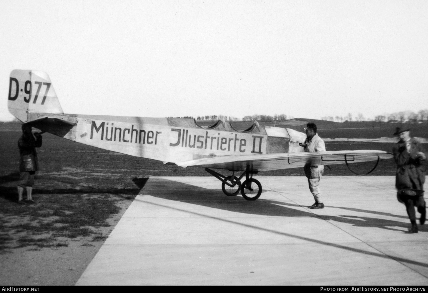 Aircraft Photo of D-977 | Daimler L20B1 | AirHistory.net #368992