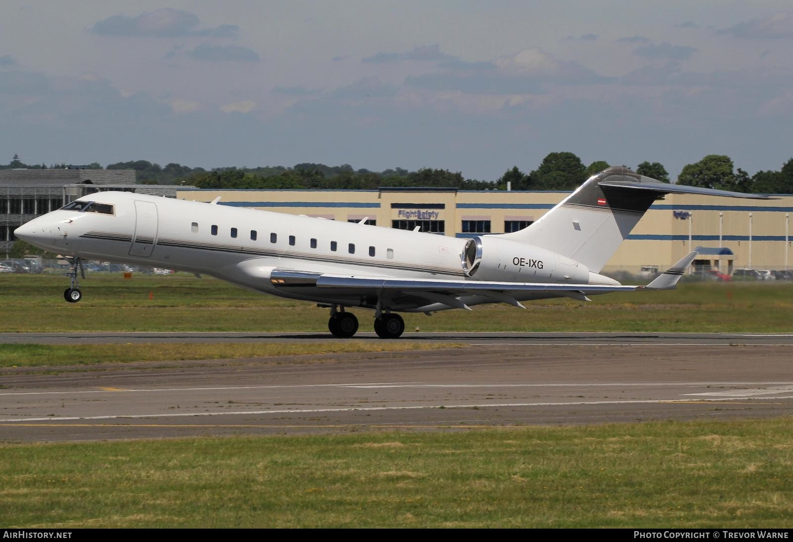 Aircraft Photo of OE-IXG | Bombardier Global 5000 (BD-700-1A11) | AirHistory.net #369005