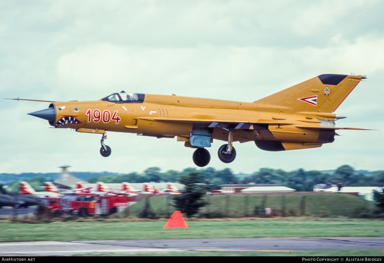 Aircraft Photo of 1904 | Mikoyan-Gurevich MiG-21bis | Hungary - Air Force | AirHistory.net #369057