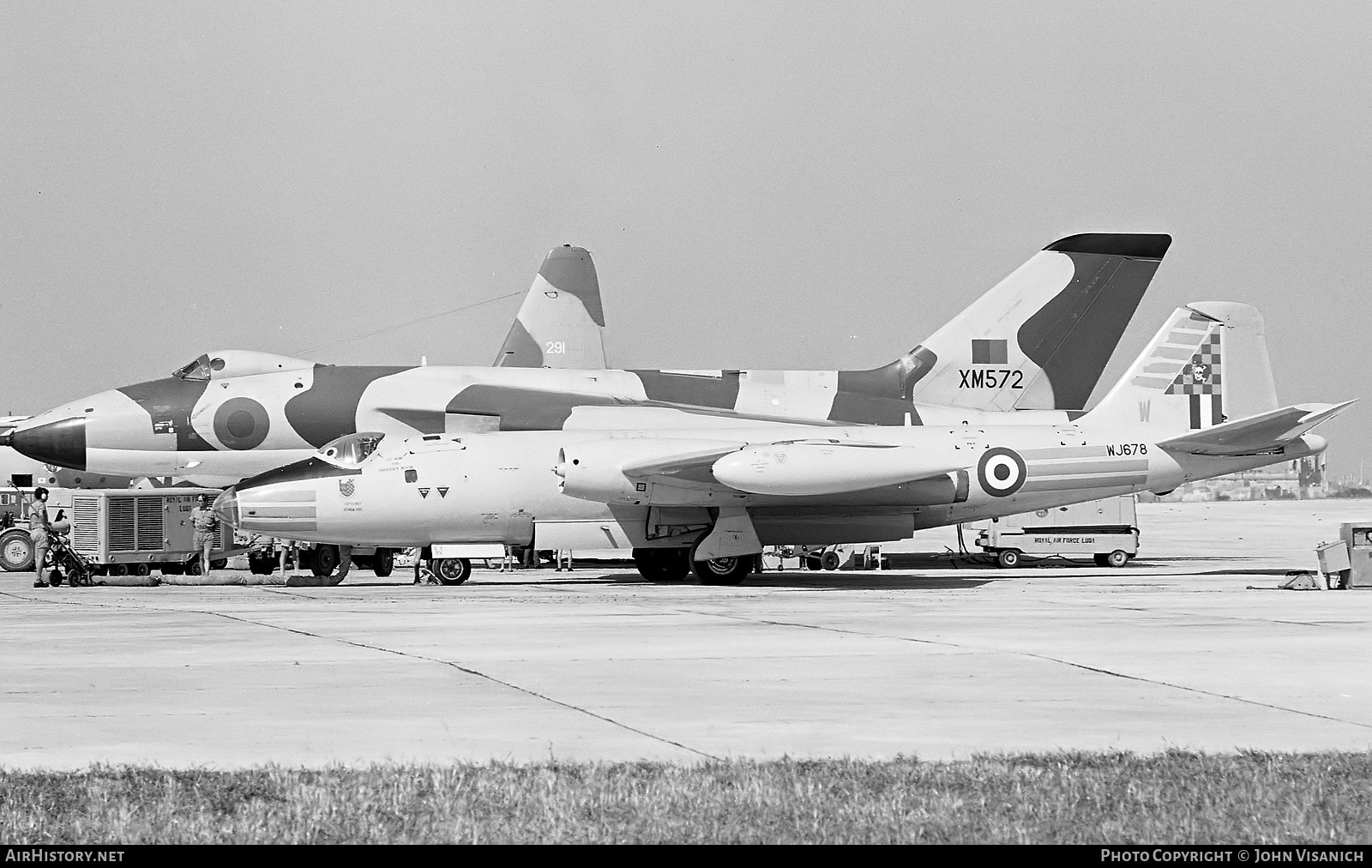Aircraft Photo of WJ678 | English Electric Canberra B2 | UK - Air Force | AirHistory.net #369118