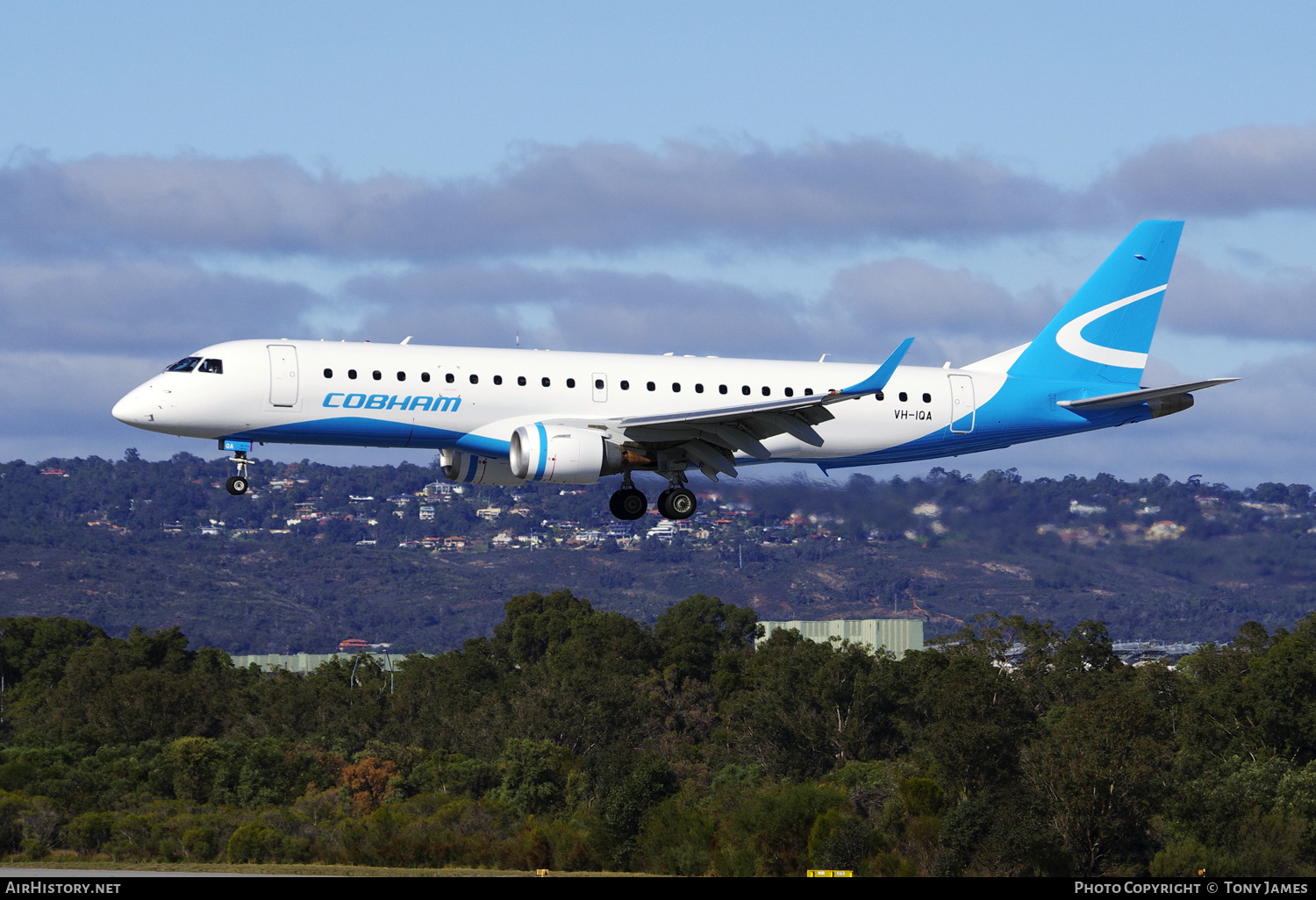 Aircraft Photo of VH-IQA | Embraer 190AR (ERJ-190-100IGW) | Cobham Aviation Services | AirHistory.net #369228