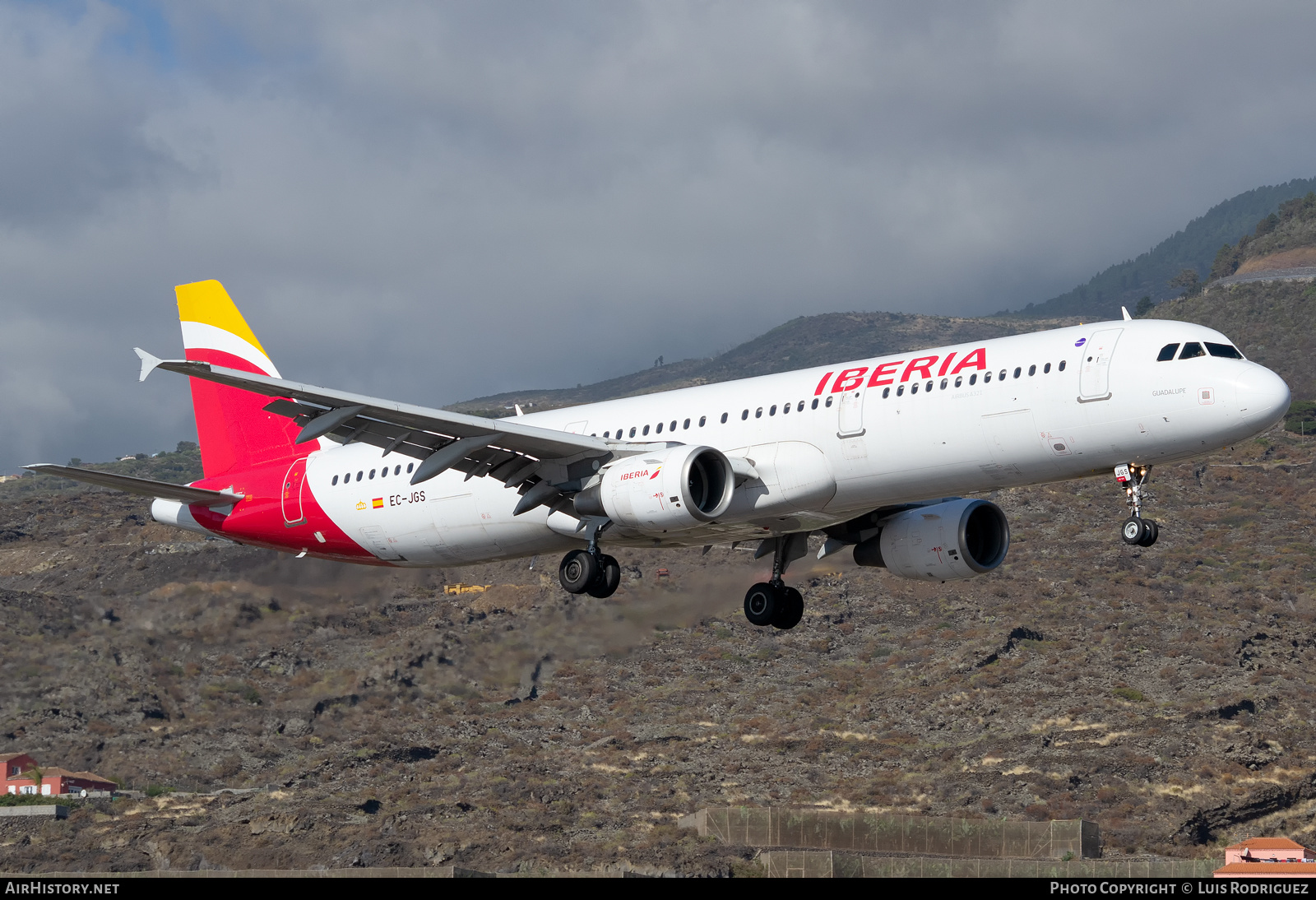 Aircraft Photo of EC-JGS | Airbus A321-213 | Iberia | AirHistory.net #369234