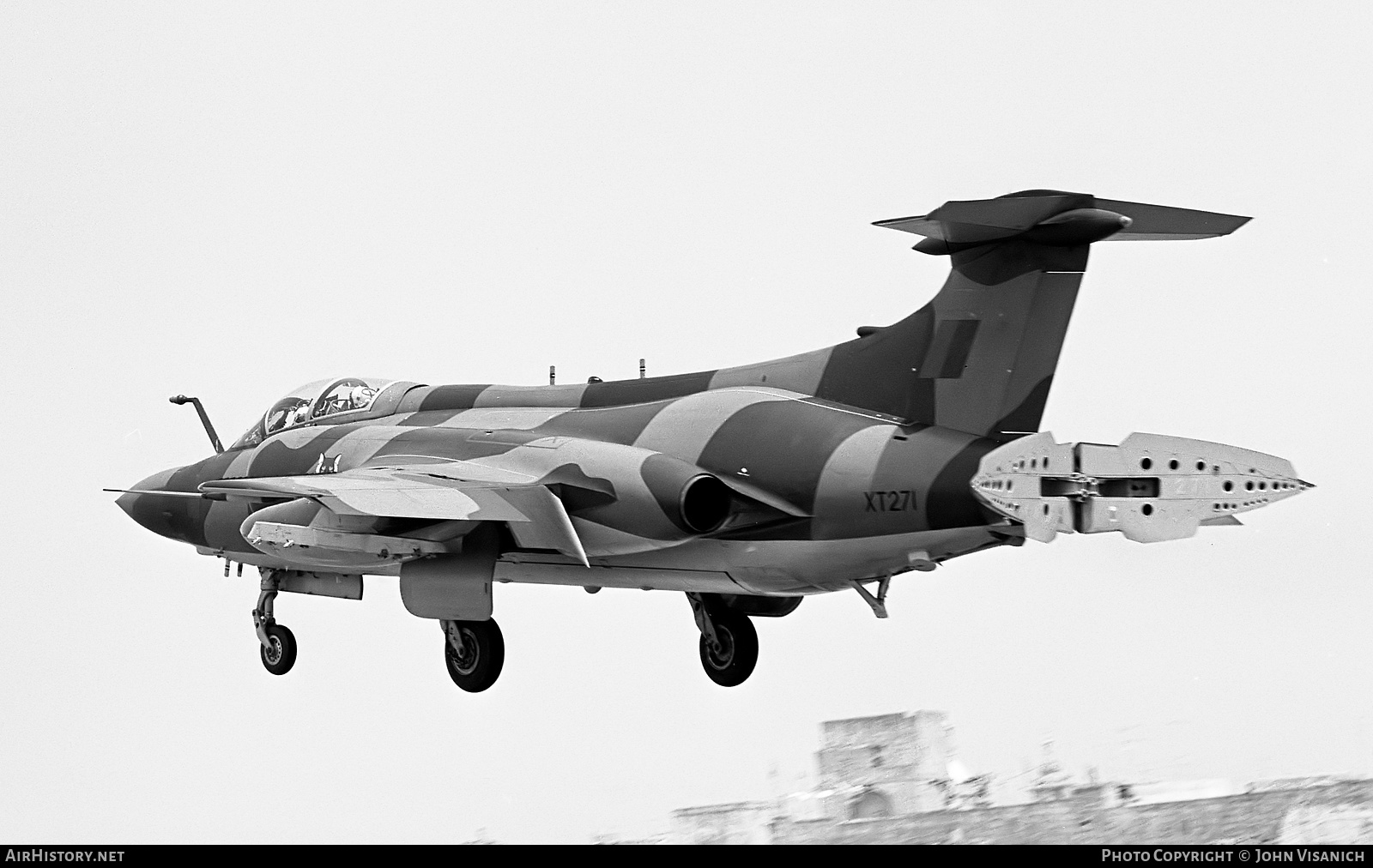 Aircraft Photo of XT271 | Hawker Siddeley Buccaneer S2A | UK - Air Force | AirHistory.net #369281