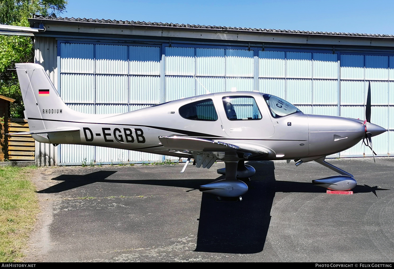 Aircraft Photo of D-EGBB | Cirrus SR-22 G6-GTS Rhodium | AirHistory.net #369334