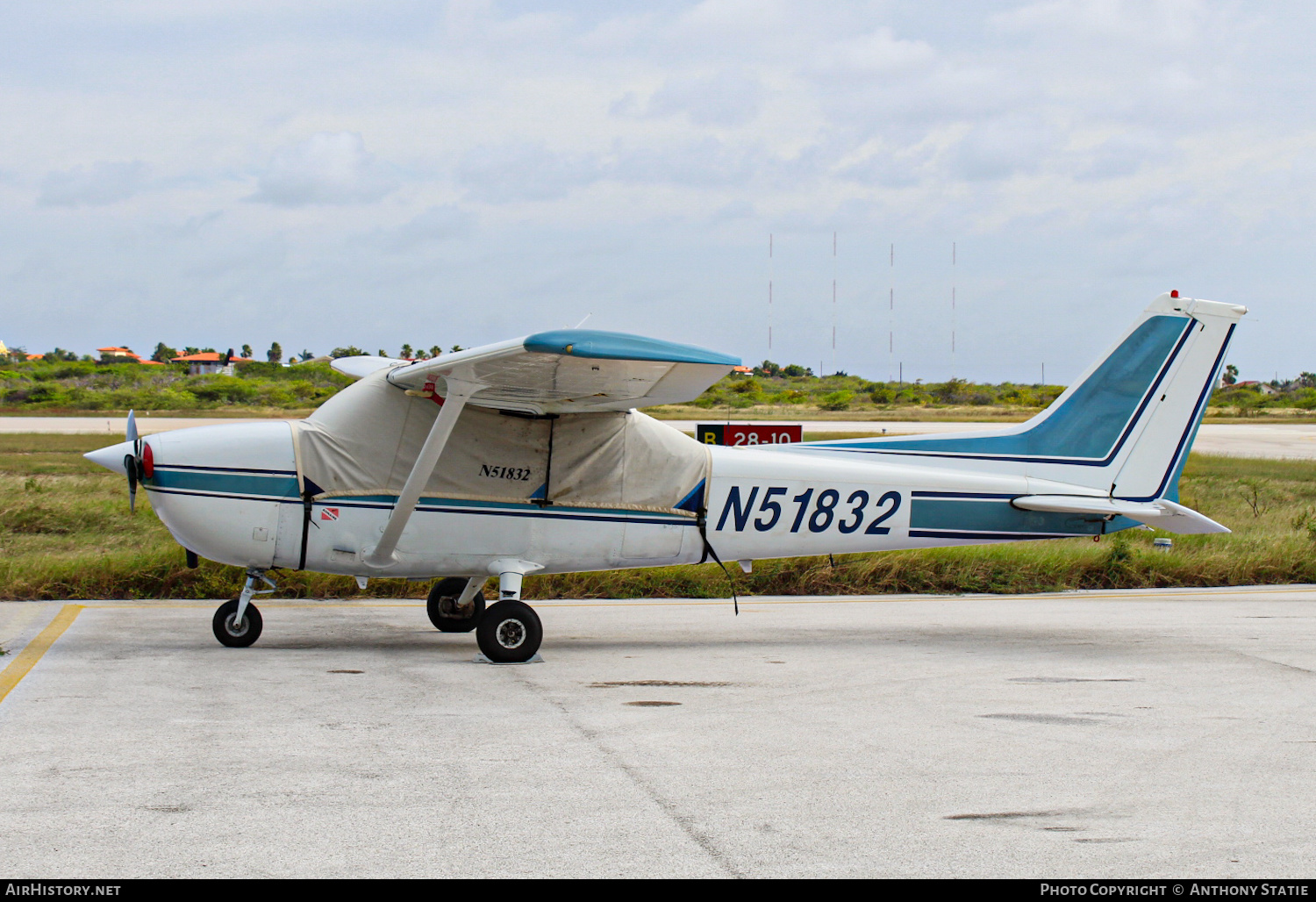 Aircraft Photo of N51832 | Cessna 172P Skyhawk | AirHistory.net #369393