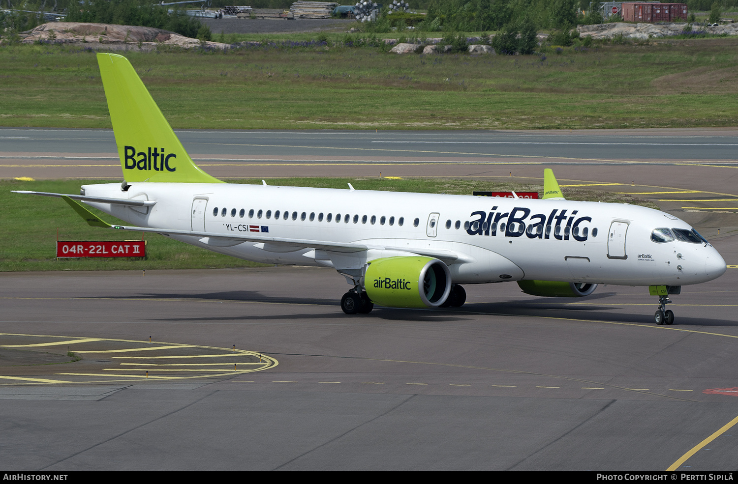 Aircraft Photo of YL-CSI | Bombardier CSeries CS300 (BD-500-1A11) | AirBaltic | AirHistory.net #369425
