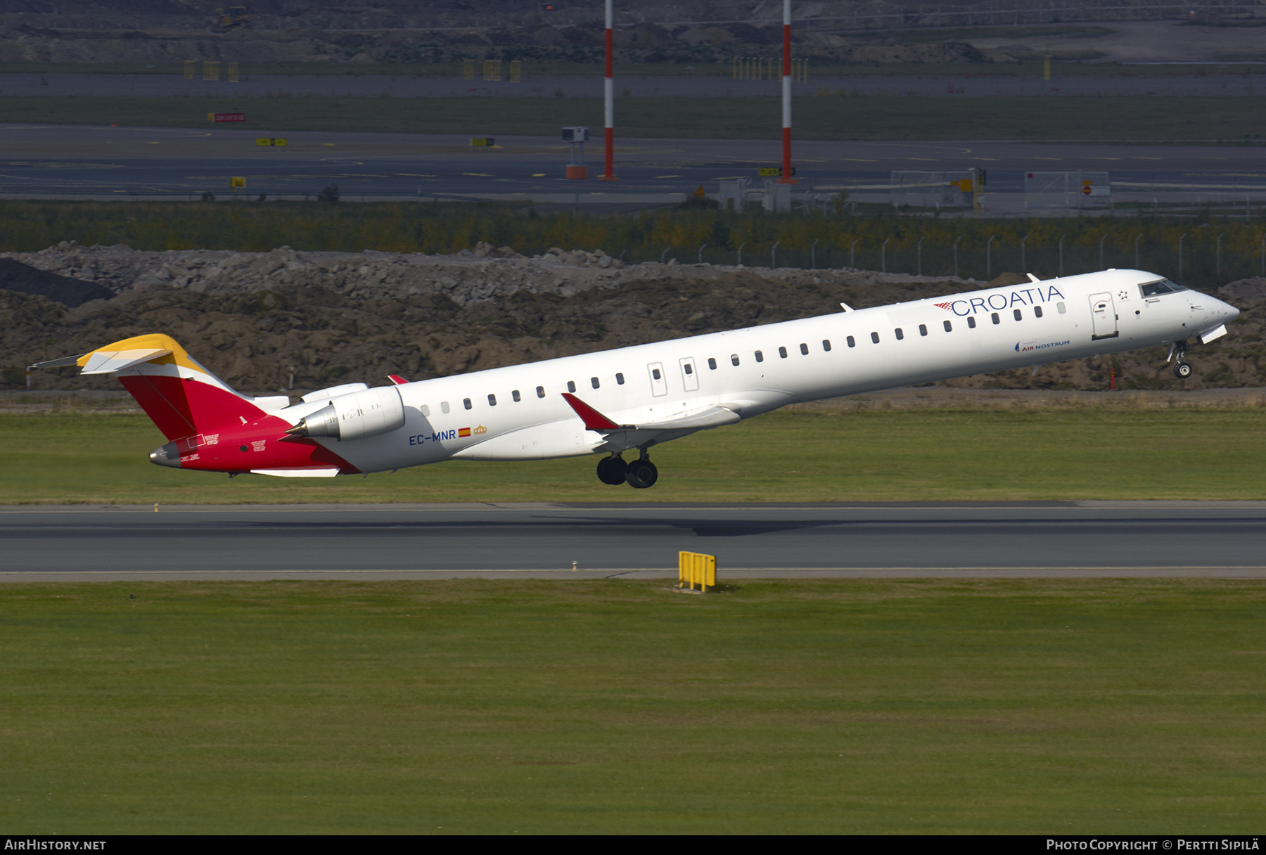 Aircraft Photo of EC-MNR | Bombardier CRJ-1000 (CL-600-2E25) | Croatia Airlines | AirHistory.net #369445