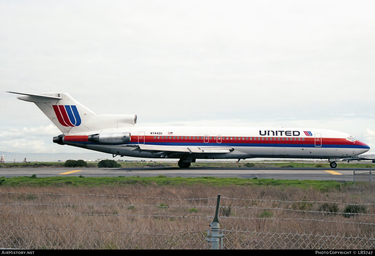 Aircraft Photo of N7442U | Boeing 727-222/Adv | United Airlines | AirHistory.net #369468