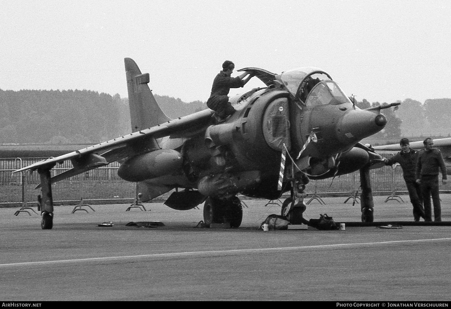 Aircraft Photo of XZ965 | Hawker Siddeley Harrier GR3 | UK - Air Force | AirHistory.net #369588