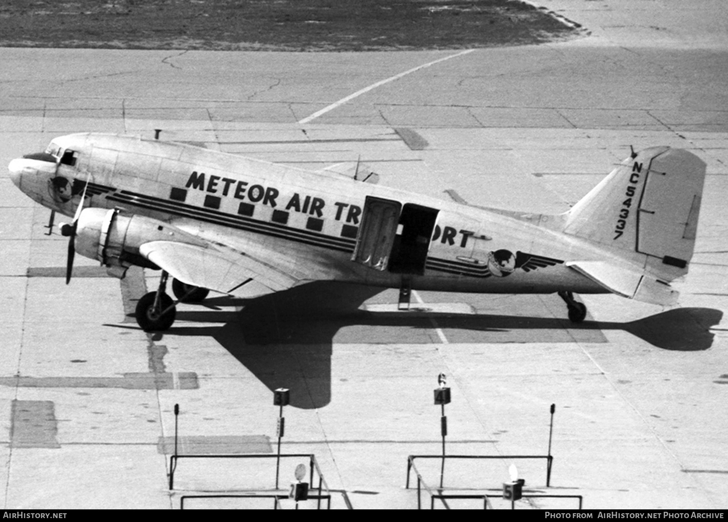 Aircraft Photo of NC54337 | Douglas C-47A Skytrain | Meteor Air Transport | AirHistory.net #369639