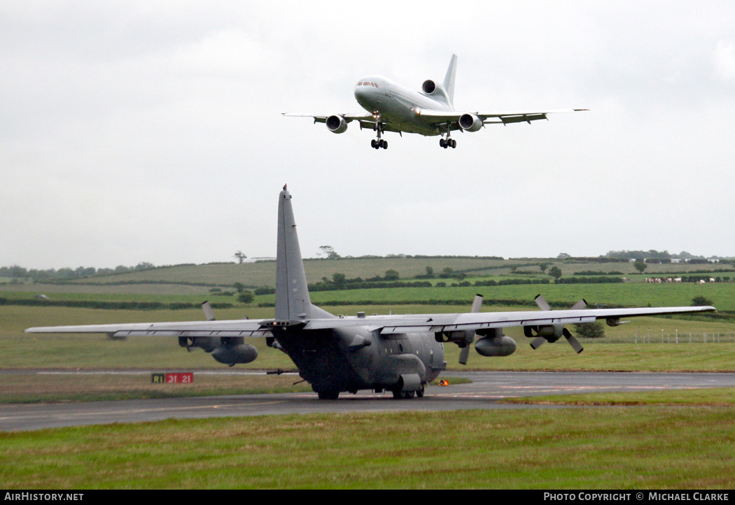 Aircraft Photo of 89-0513 / 90513 | Lockheed AC-130U Hercules (L-382) | USA - Air Force | AirHistory.net #369680