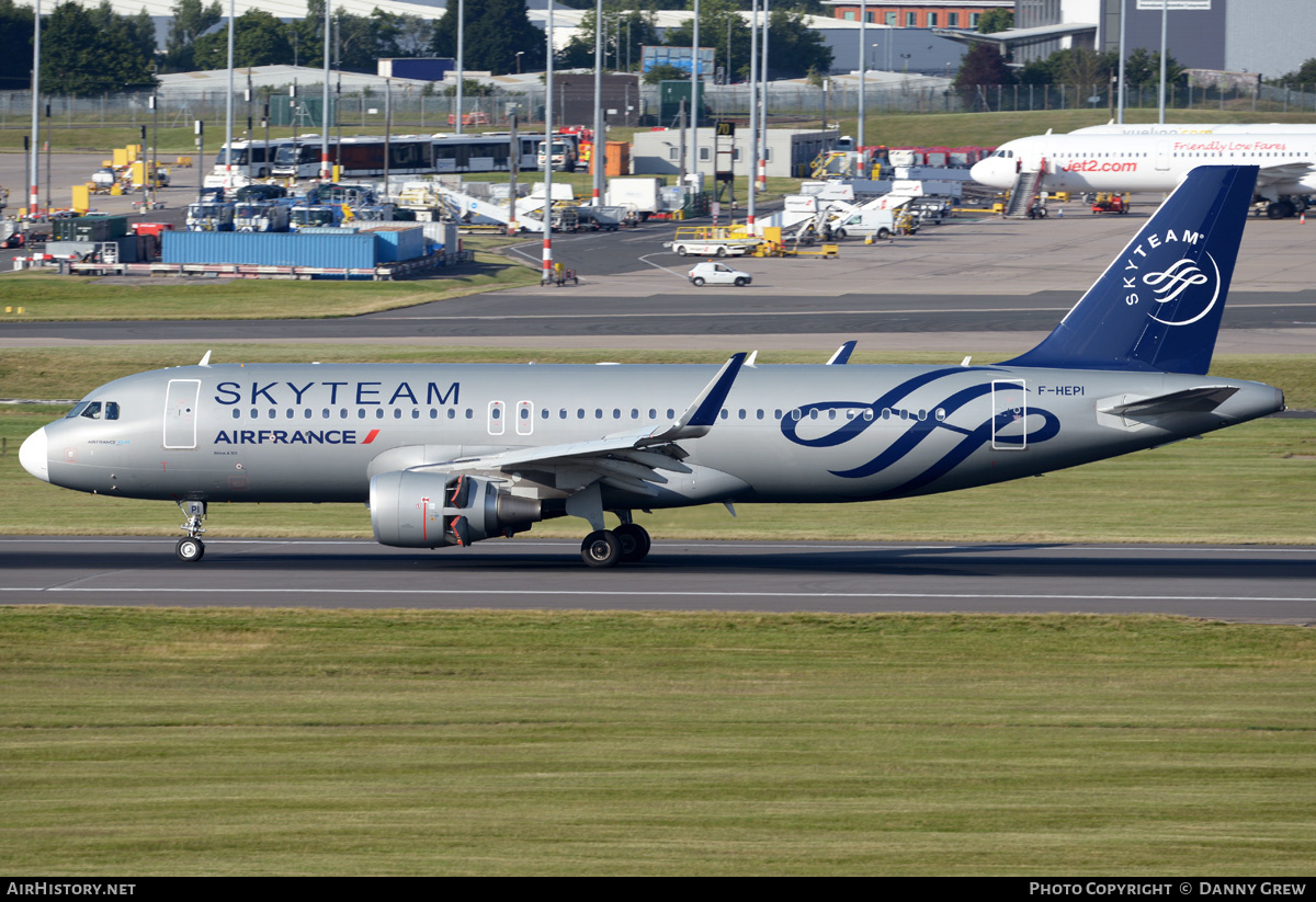 Aircraft Photo of F-HEPI | Airbus A320-214 | Air France | AirHistory.net #369801
