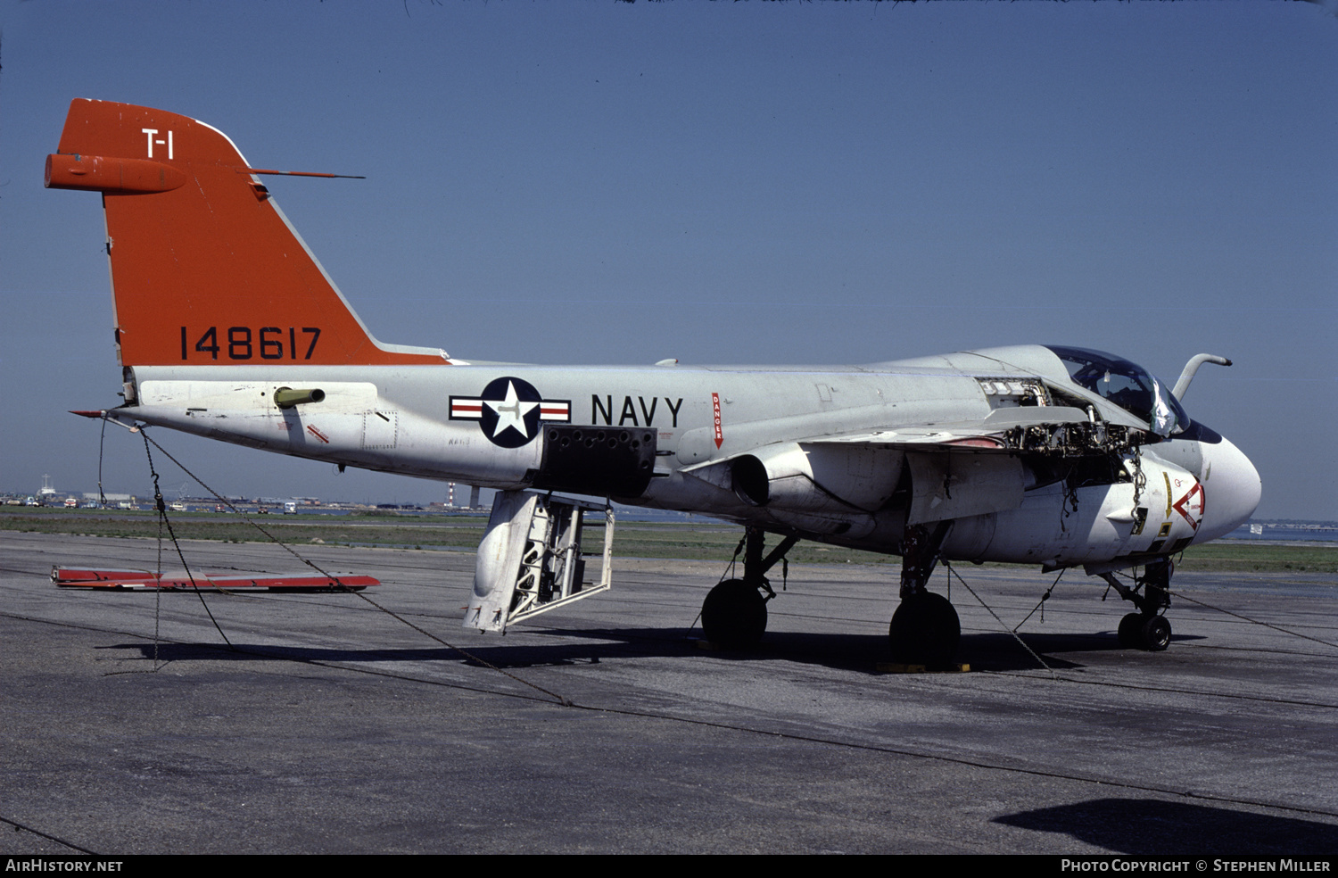 Aircraft Photo of 148617 | Grumman NA-6A Intruder (G-128) | USA - Navy | AirHistory.net #369867
