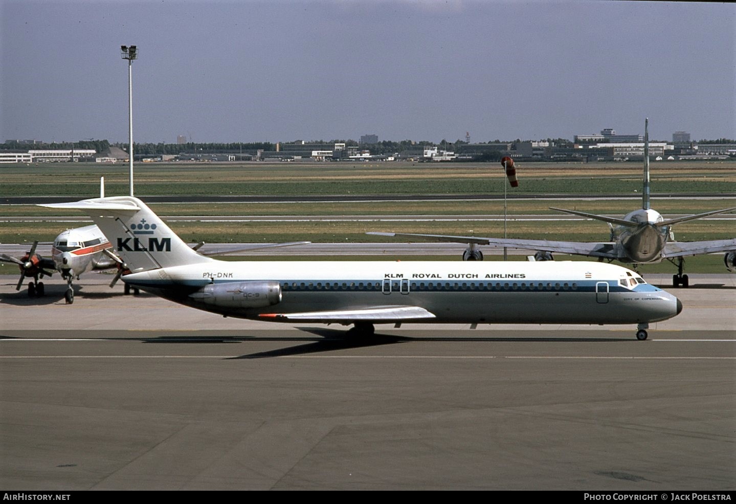 Aircraft Photo of PH-DNK | McDonnell Douglas DC-9-32 | KLM - Royal Dutch Airlines | AirHistory.net #369917