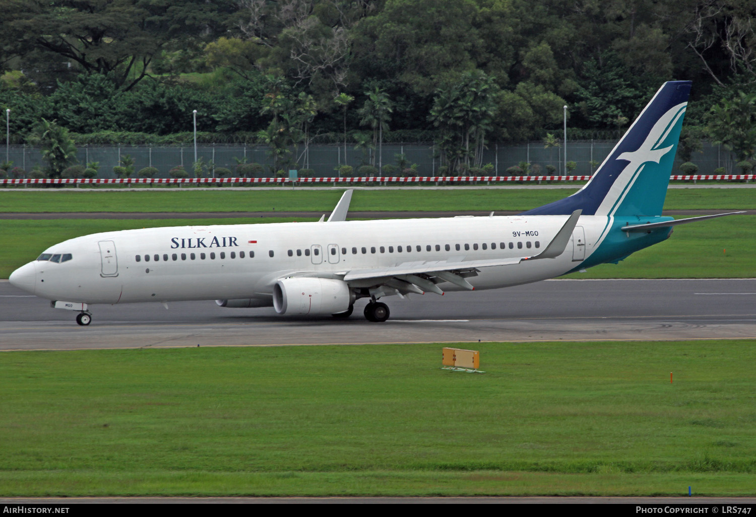 Aircraft Photo of 9V-MGO | Boeing 737-8SA | SilkAir | AirHistory.net #370001