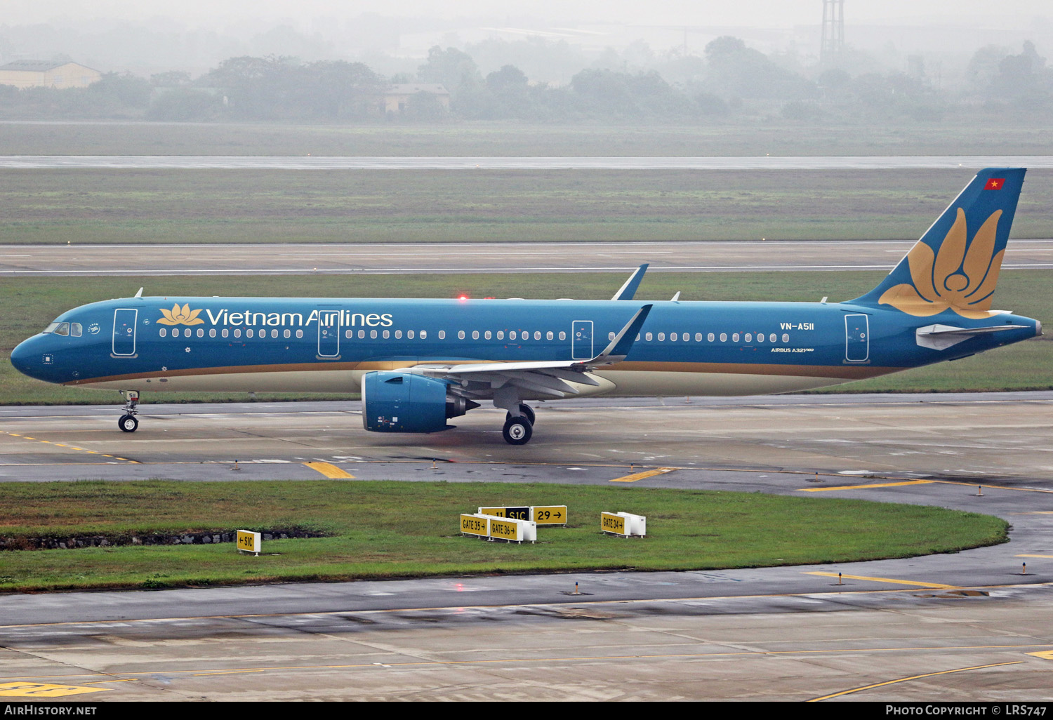 Aircraft Photo of VN-A511 | Airbus A321-272N | Vietnam Airlines | AirHistory.net #370007