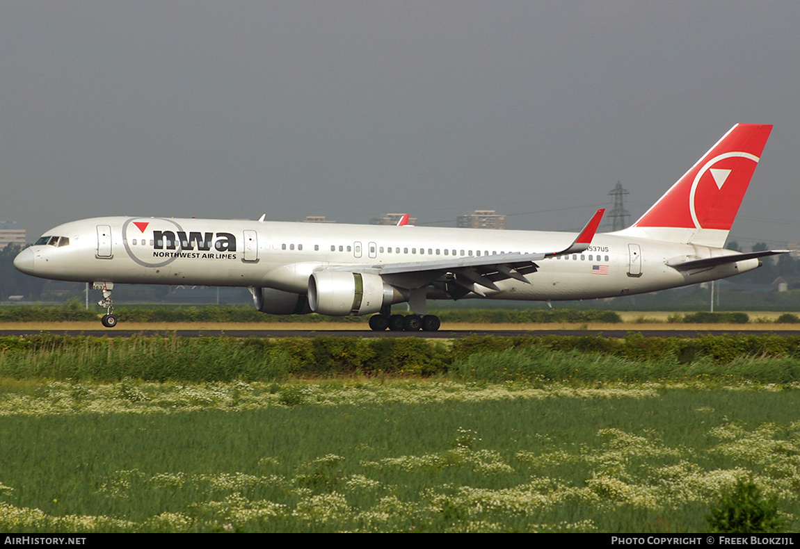 Aircraft Photo of N537US | Boeing 757-251 | Northwest Airlines | AirHistory.net #370144