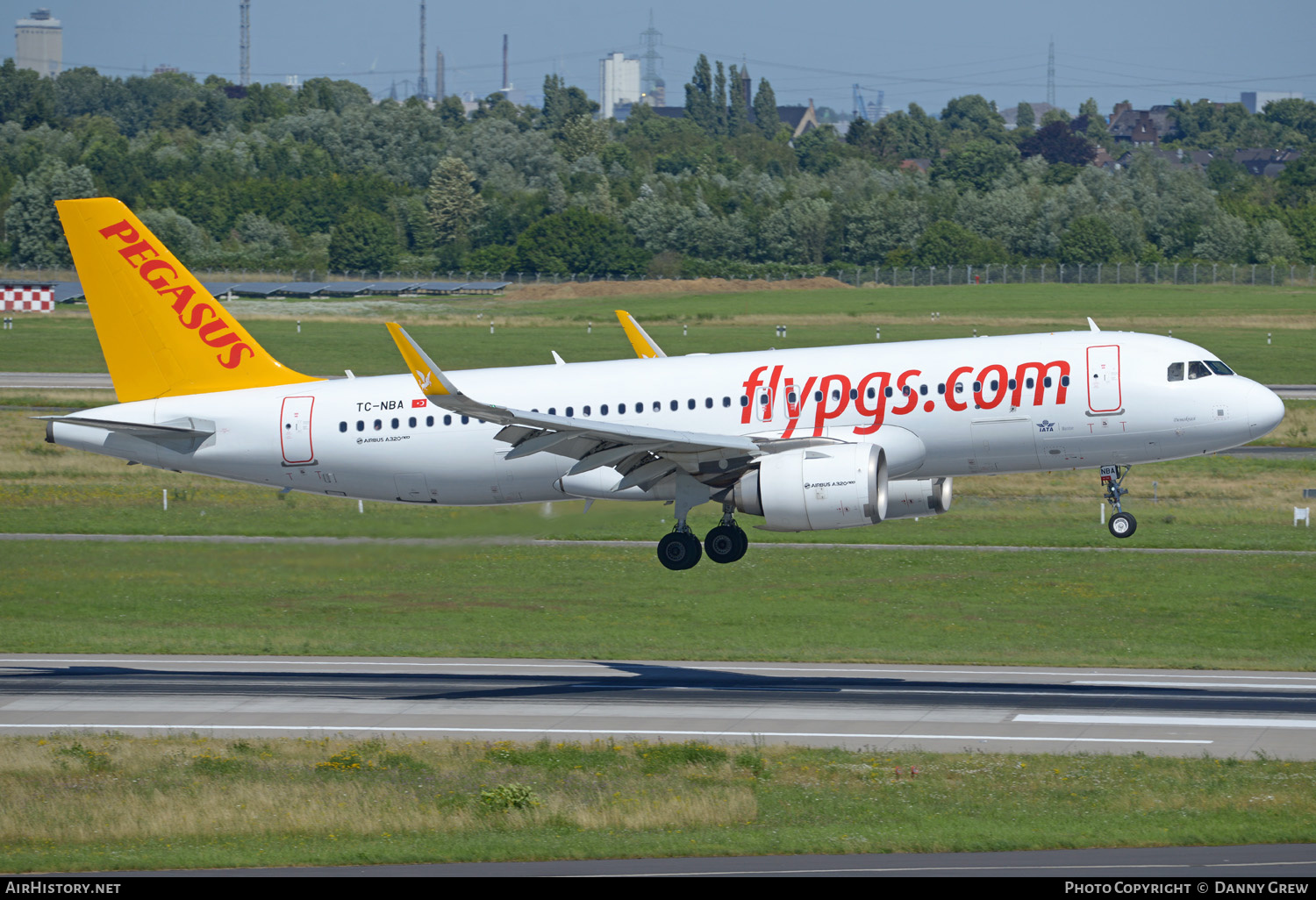 Aircraft Photo of TC-NBA | Airbus A320-251N | Pegasus Airlines | AirHistory.net #370316