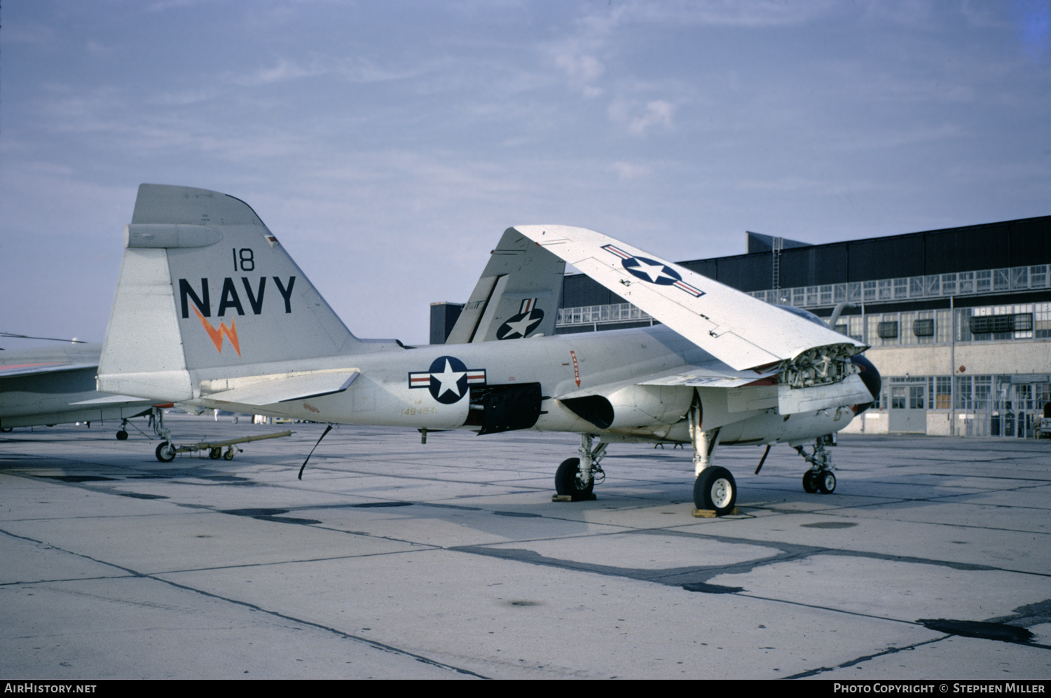 Aircraft Photo of 149484 | Grumman A-6A Intruder (G-128/A2F-1) | USA - Navy | AirHistory.net #370325