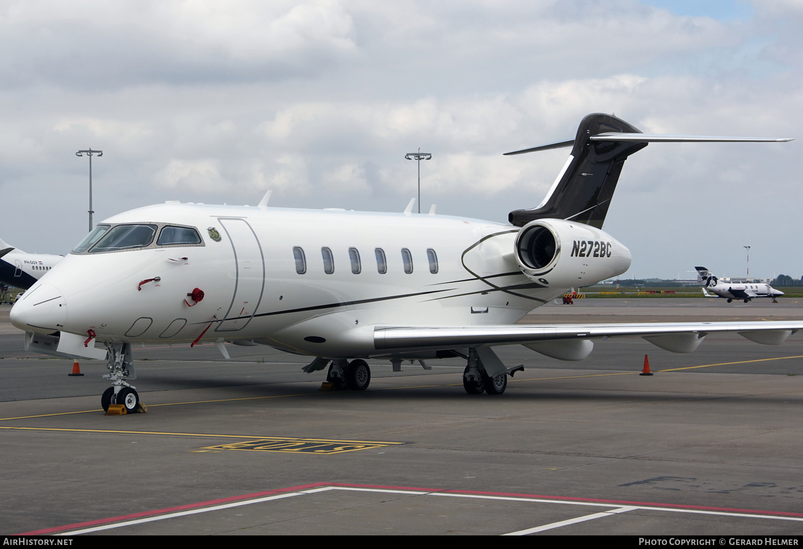 Aircraft Photo of N272BC | Bombardier Challenger 350 (BD-100-1A10) | AirHistory.net #370347