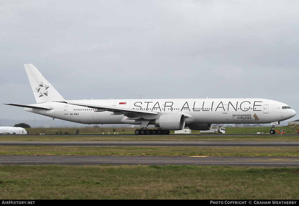 Aircraft Photo of 9V-SWJ | Boeing 777-312/ER | Singapore Airlines | AirHistory.net #370392