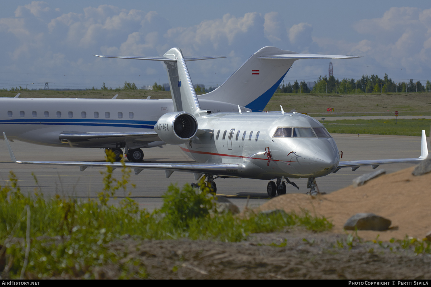 Aircraft Photo of LX-AGA | Bombardier Challenger 605 (CL-600-2B16) | AirHistory.net #370411