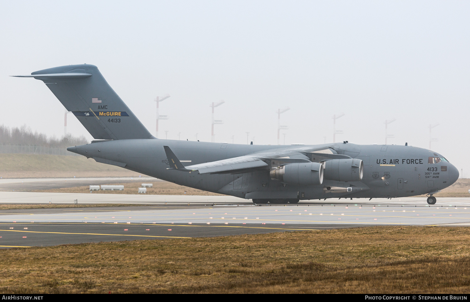 Aircraft Photo of 04-4133 / 44133 | Boeing C-17A Globemaster III | USA - Air Force | AirHistory.net #370433