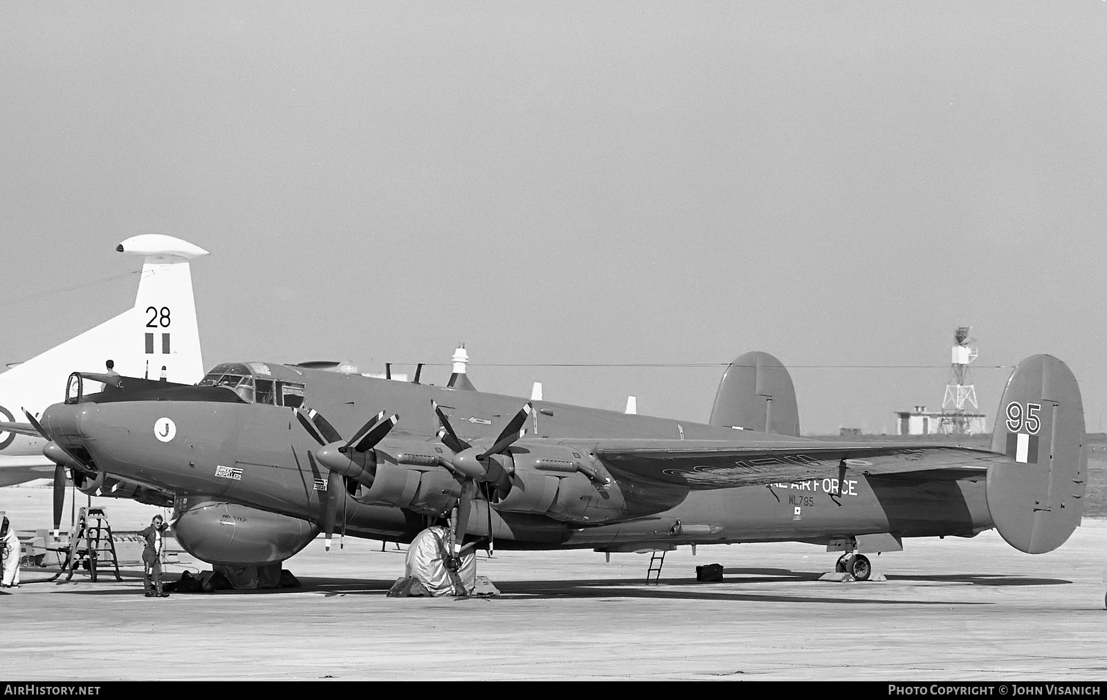 Aircraft Photo of WL795 | Avro 696 Shackleton AEW2 | UK - Air Force | AirHistory.net #370468