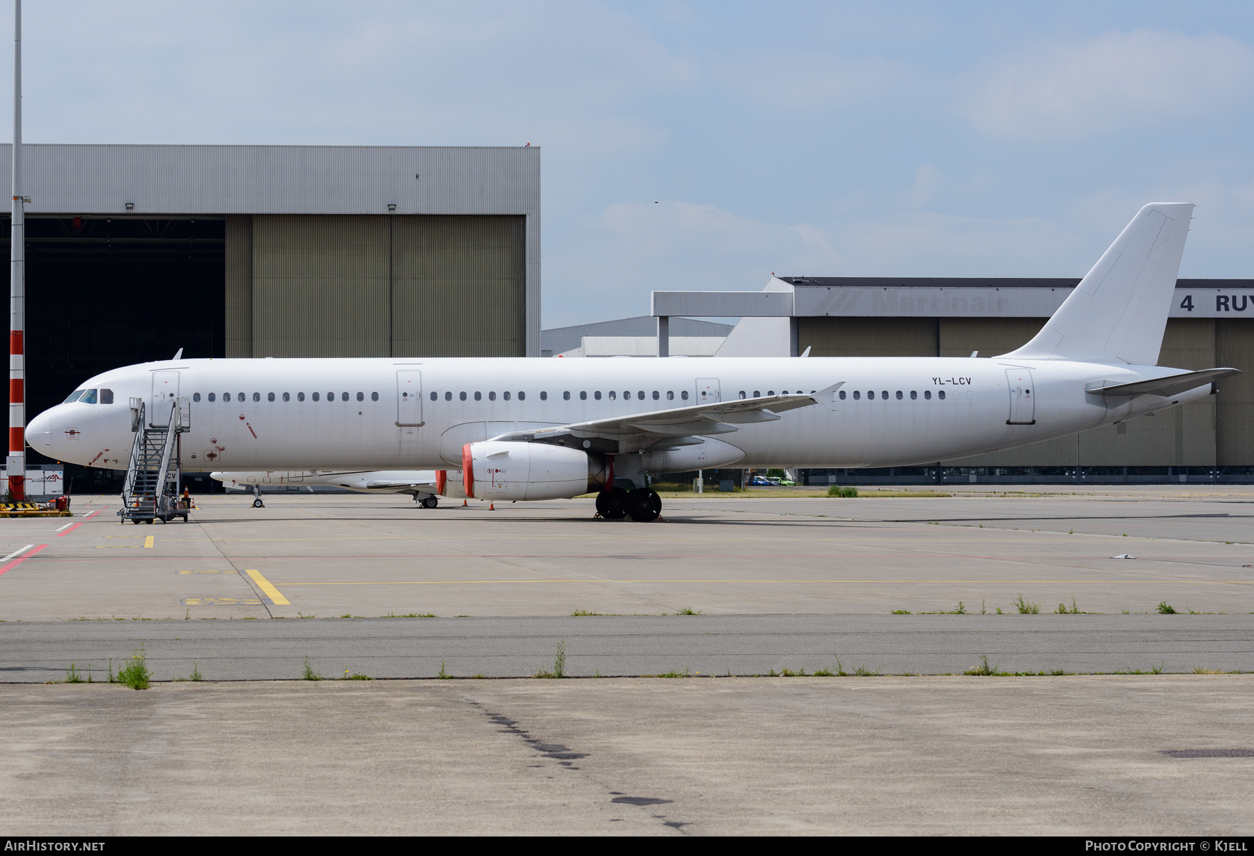 Aircraft Photo of YL-LCV | Airbus A321-231 | AirHistory.net #370810