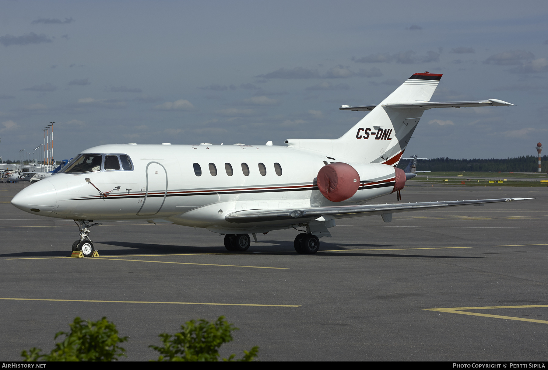 Aircraft Photo of CS-DNL | Raytheon Hawker 800XP | AirHistory.net #370826