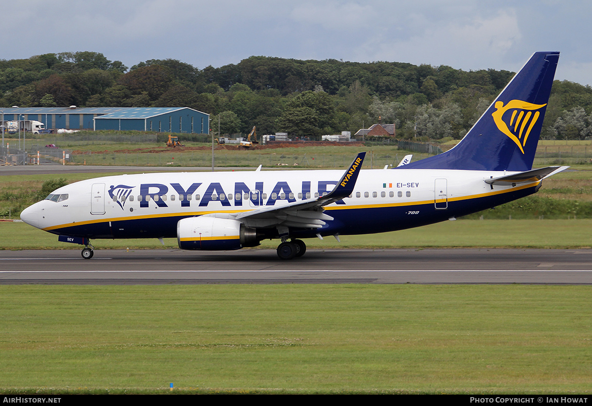 Aircraft Photo of EI-SEV | Boeing 737-73S | Ryanair | AirHistory.net #370841
