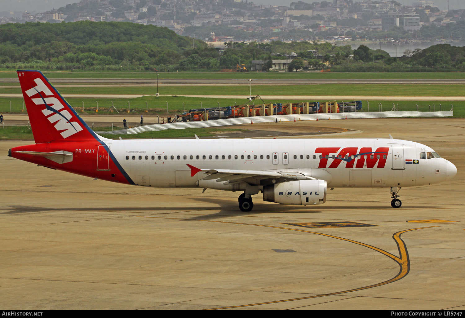 Aircraft Photo of PR-MAY | Airbus A320-232 | TAM Linhas Aéreas | AirHistory.net #370847