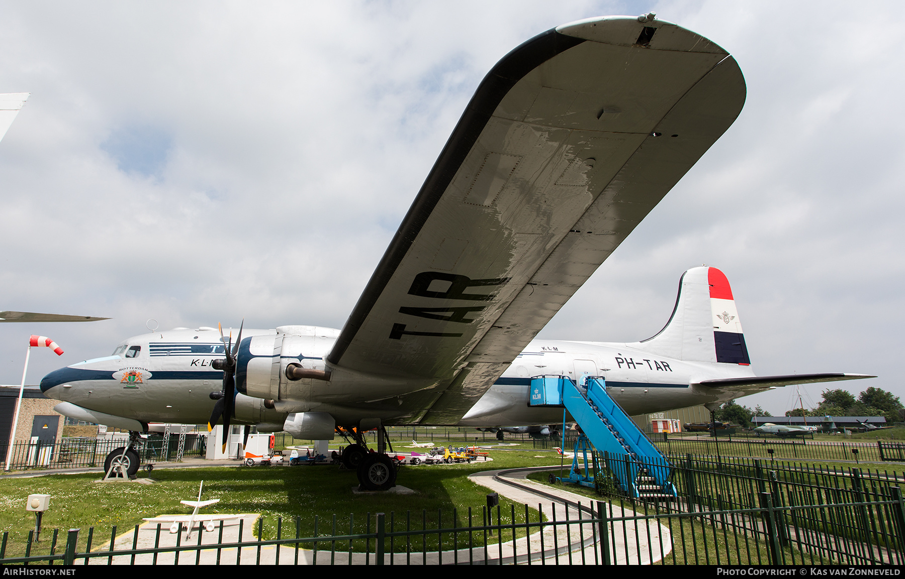 Aircraft Photo of PH-TAR | Douglas C-54A Skymaster | KLM - Royal Dutch Airlines | AirHistory.net #370906