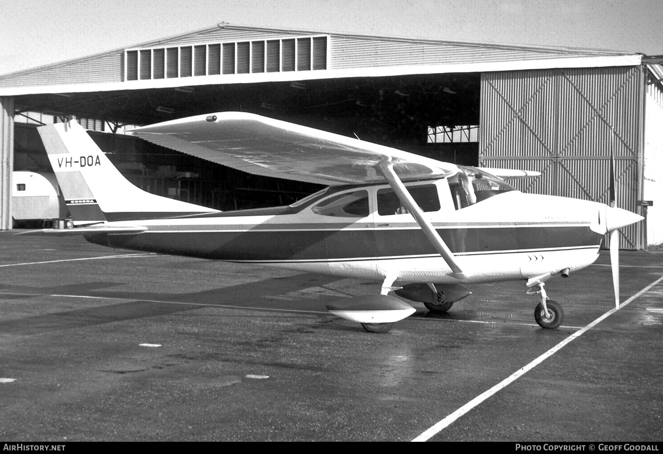 Aircraft Photo of VH-DOA | Cessna 182H Skylane | AirHistory.net #370969