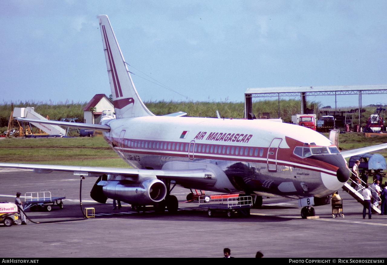 Aircraft Photo of 5R-MFB | Boeing 737-2B2 | Air Madagascar | AirHistory.net #370977