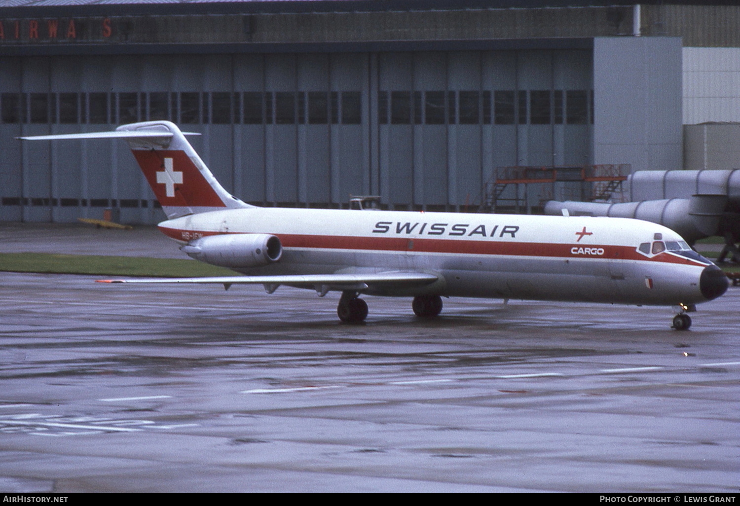 Aircraft Photo of HB-IFW | McDonnell Douglas DC-9-33F | Swissair Cargo | AirHistory.net #371174