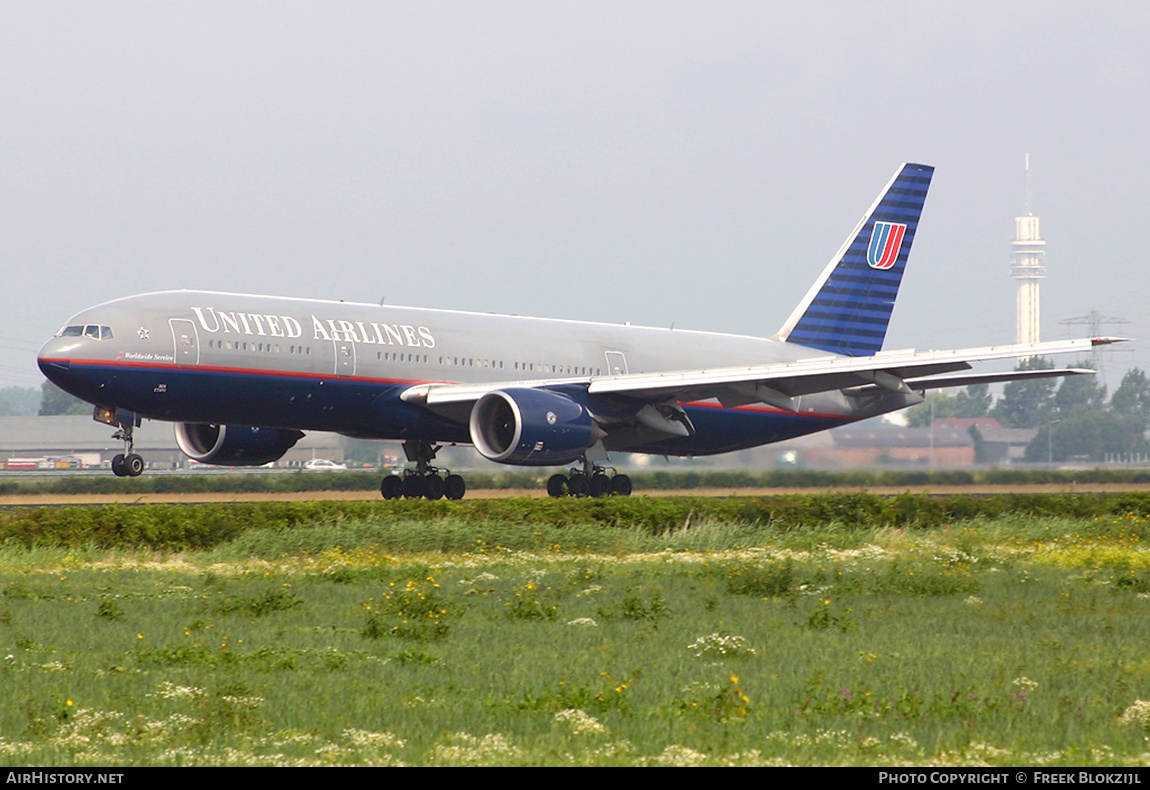 Aircraft Photo of N224UA | Boeing 777-222/ER | United Airlines | AirHistory.net #371178