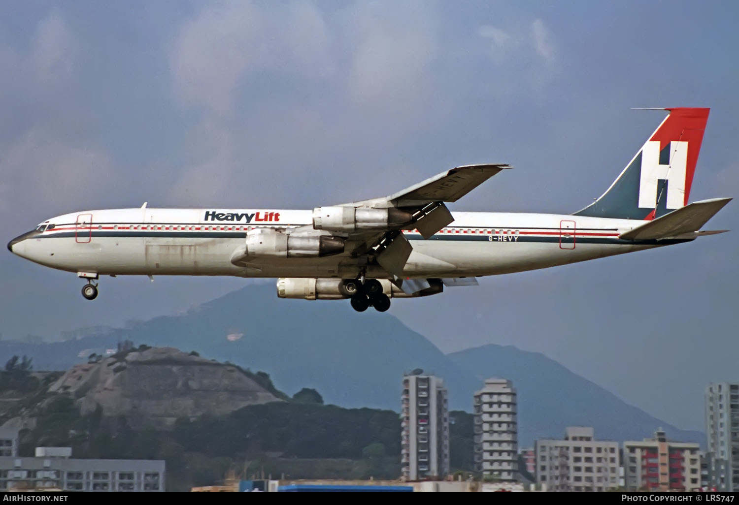 Aircraft Photo of G-HEVY | Boeing 707-324C | HeavyLift Cargo Airlines | AirHistory.net #371269