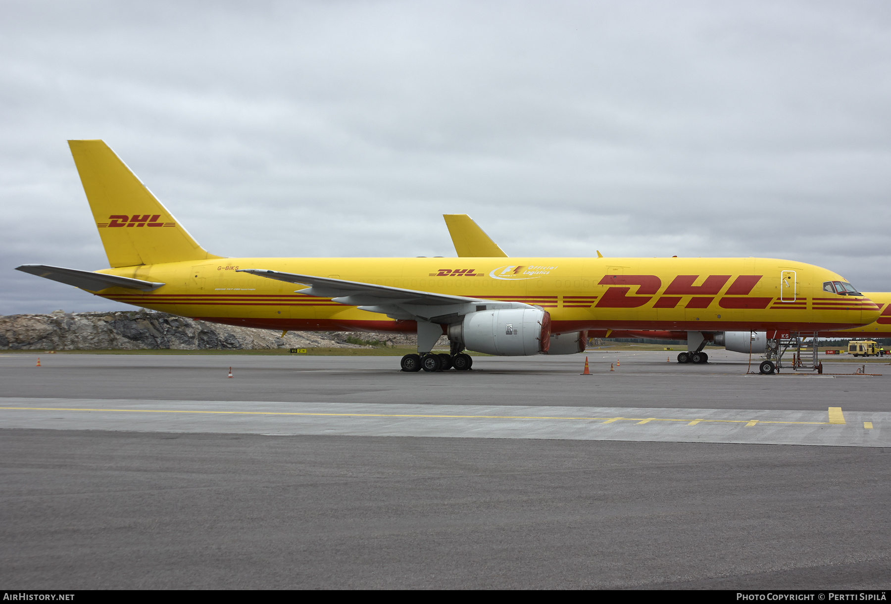 Aircraft Photo of G-BIKS | Boeing 757-236/SF | DHL International | AirHistory.net #371291