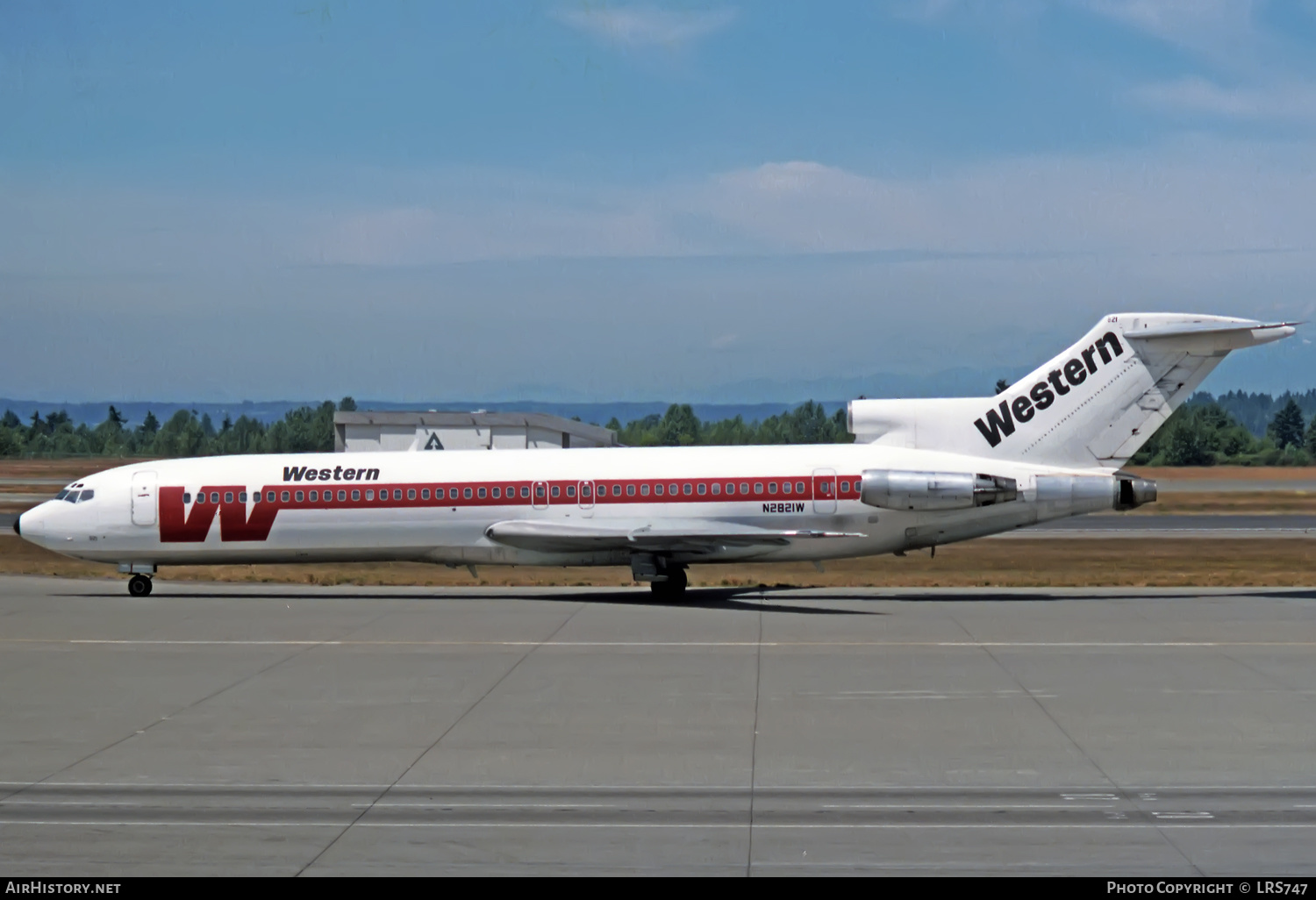 Aircraft Photo of N2821W | Boeing 727-247/Adv | Western Airlines | AirHistory.net #371299