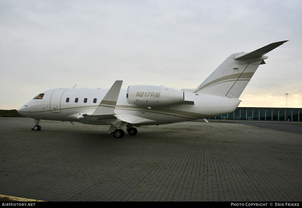 Aircraft Photo of N217RM | Canadair Challenger 600S (CL-600-1A11) | AirHistory.net #371339