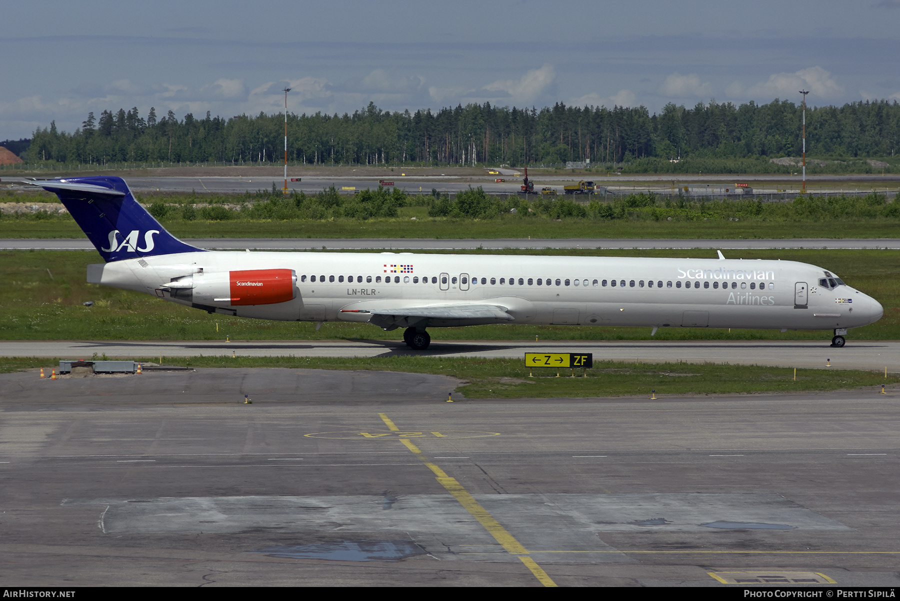 Aircraft Photo of LN-RLR | McDonnell Douglas MD-82 (DC-9-82) | Scandinavian Airlines - SAS | AirHistory.net #371371