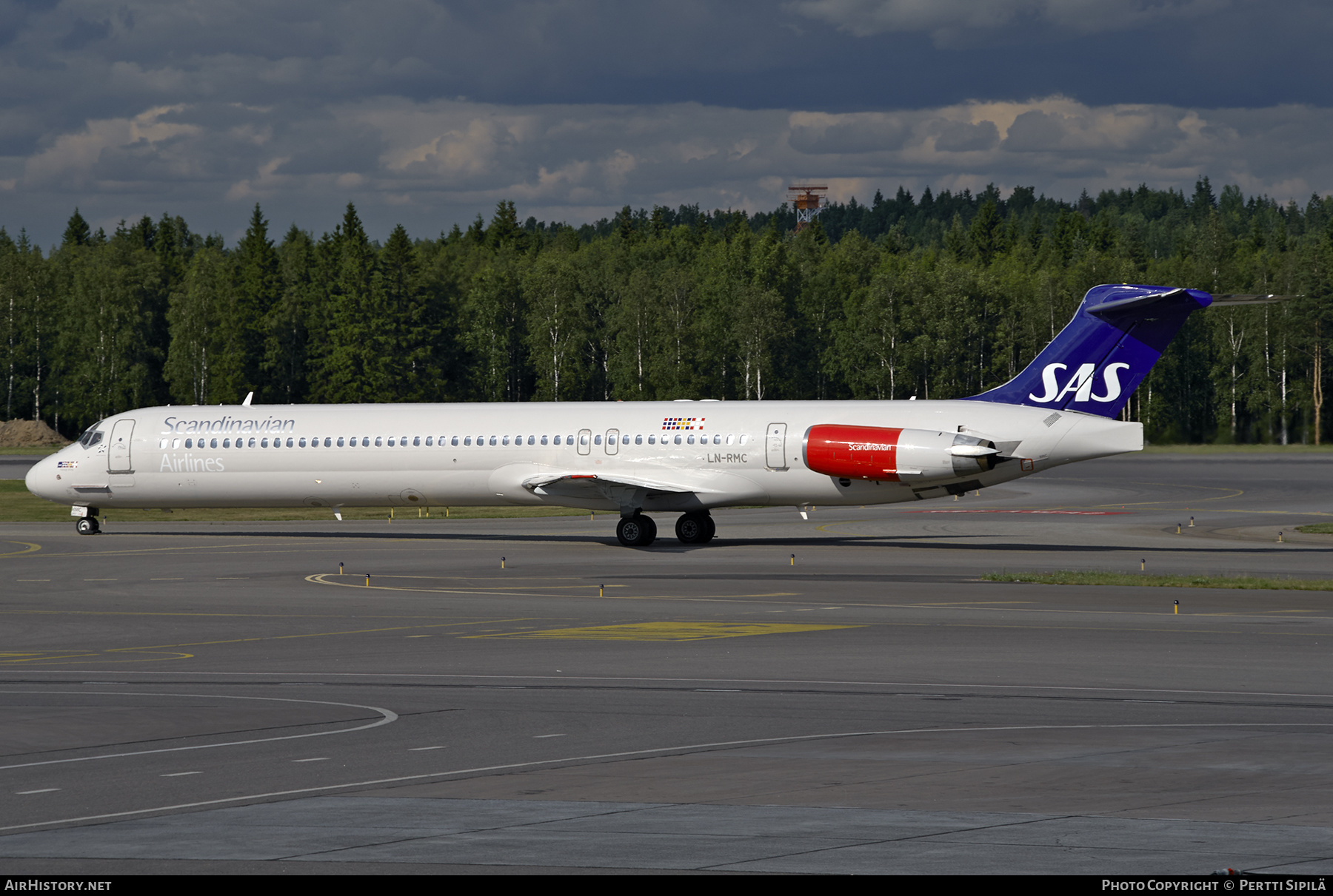 Aircraft Photo of LN-RMC | McDonnell Douglas MD-82 (DC-9-82) | Scandinavian Airlines - SAS | AirHistory.net #371380