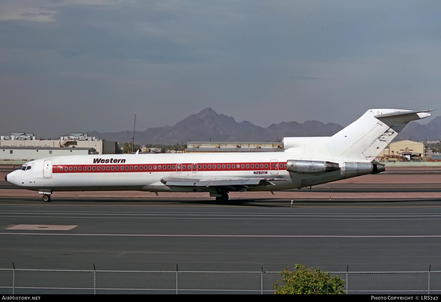 Aircraft Photo of N2821W | Boeing 727-247/Adv | Western Airlines | AirHistory.net #371382