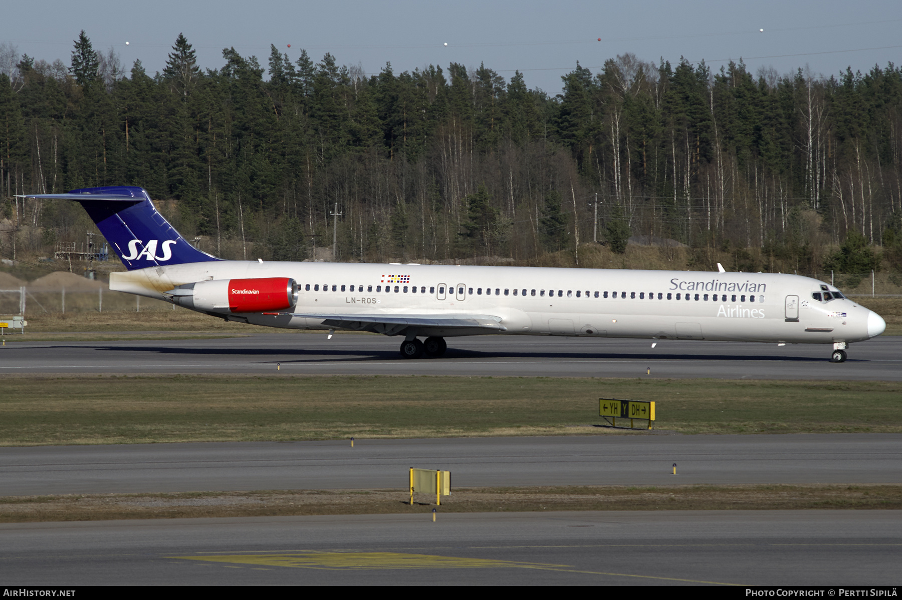 Aircraft Photo of LN-ROS | McDonnell Douglas MD-82 (DC-9-82) | Scandinavian Airlines - SAS | AirHistory.net #371393
